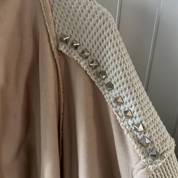 POL Jacket - Picture 3 of 7